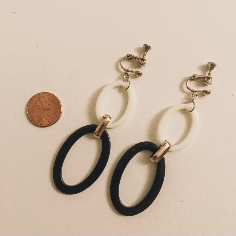 Acrylic earrings - Picture 2 of 4